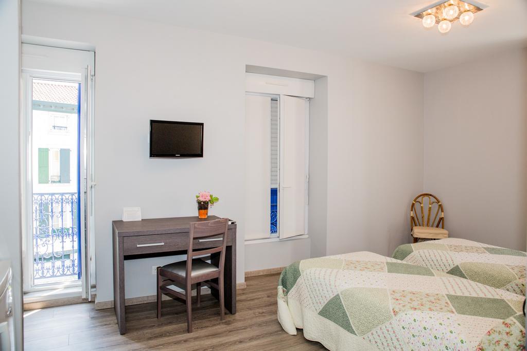 Annexe Hotel De La Gare Hendaye Zewnętrze zdjęcie